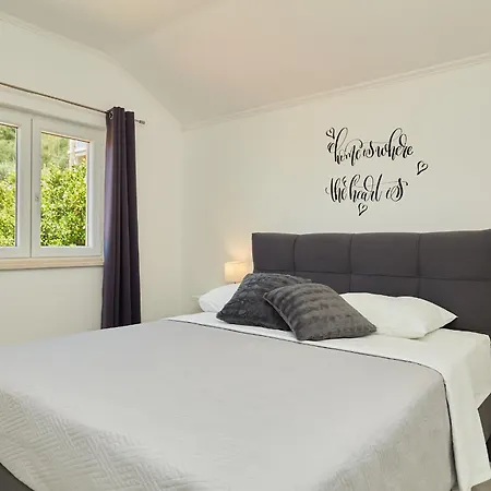 Summer Chill 2 דירה טרסטנו